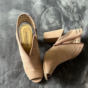 Francesca’s platform nude heels